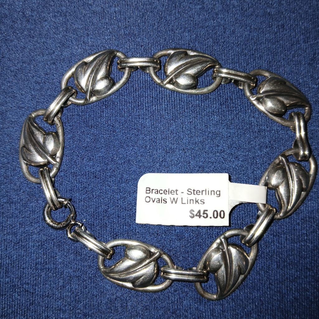 Vintage Danecraft Sterling Silver Bracelet Oval Links Leaf Center Nos